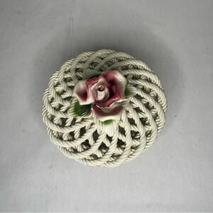 Steel “knit” basket